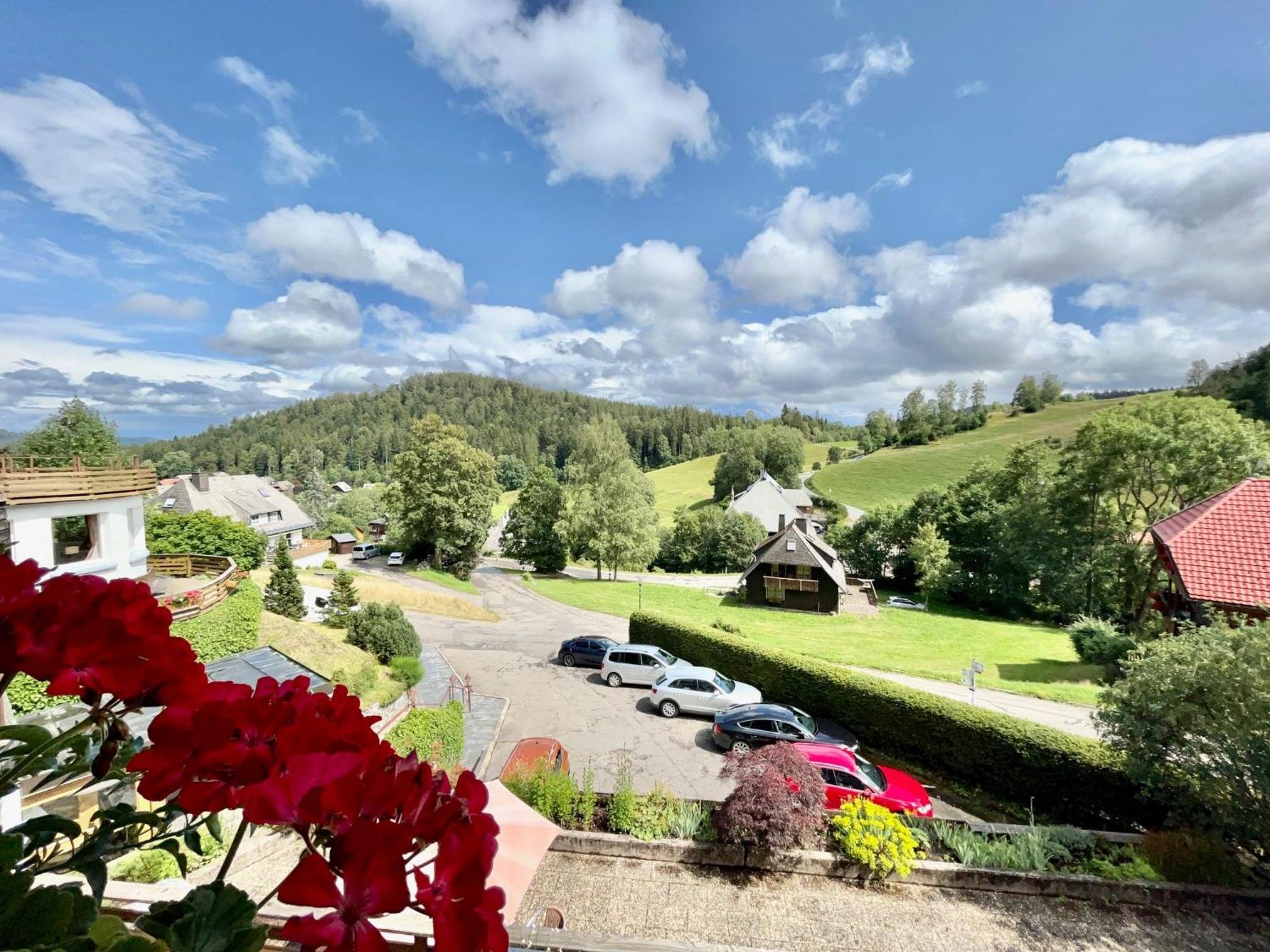 Hotel Sonnenberg Garni Hinterzarten Exterior foto